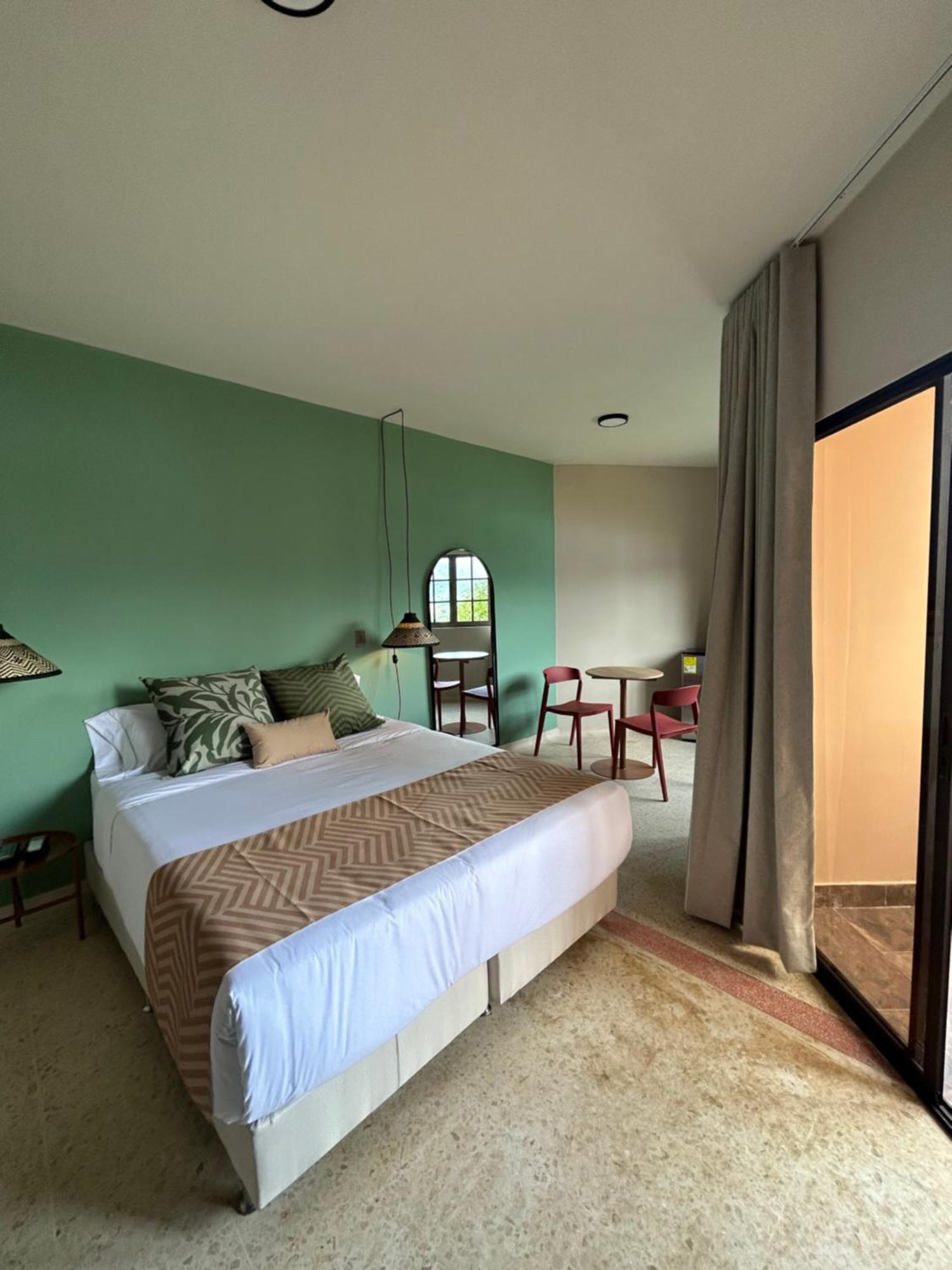 Del Tropico Hotel Сопетран Екстериор снимка