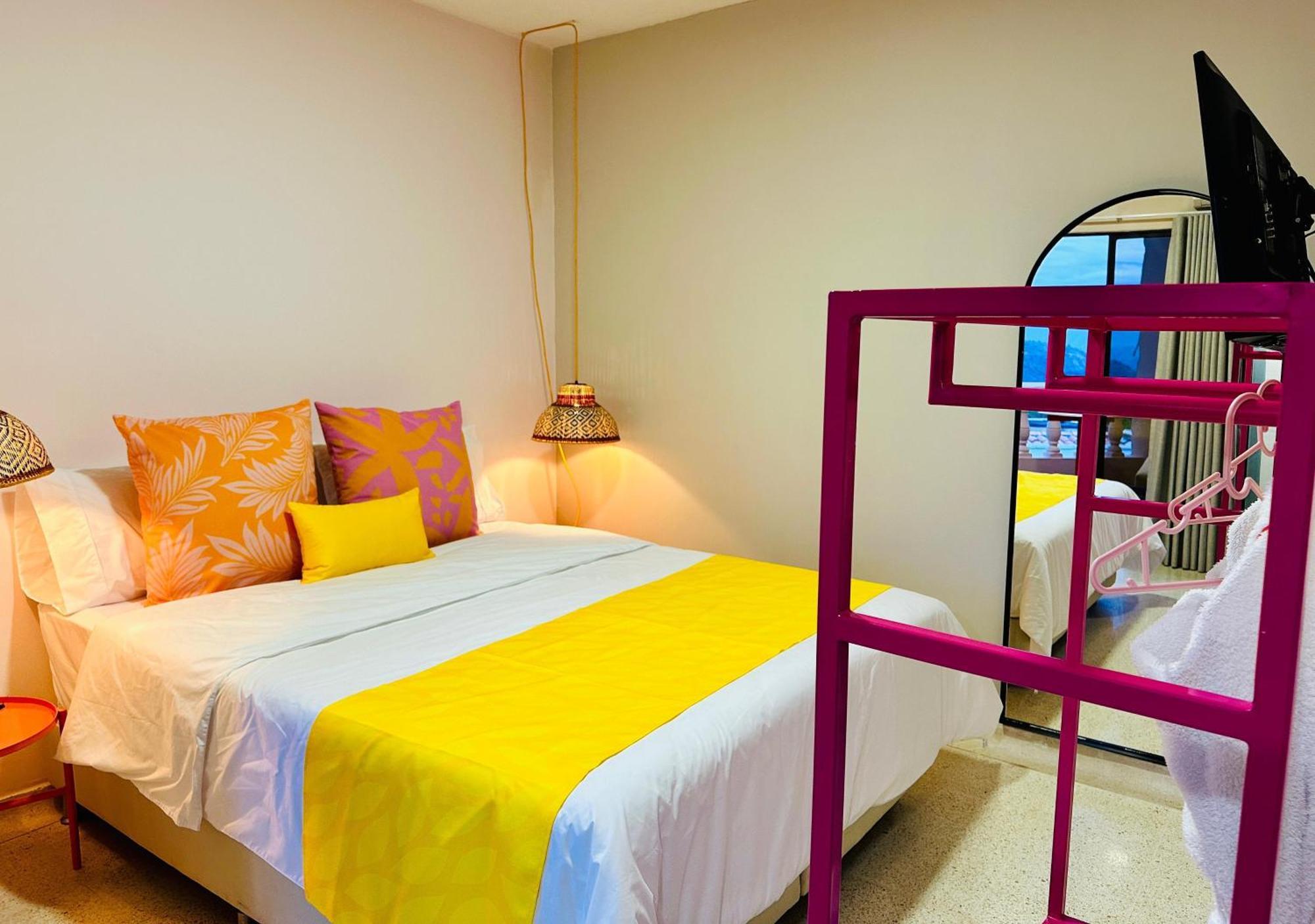 Del Tropico Hotel Сопетран Екстериор снимка